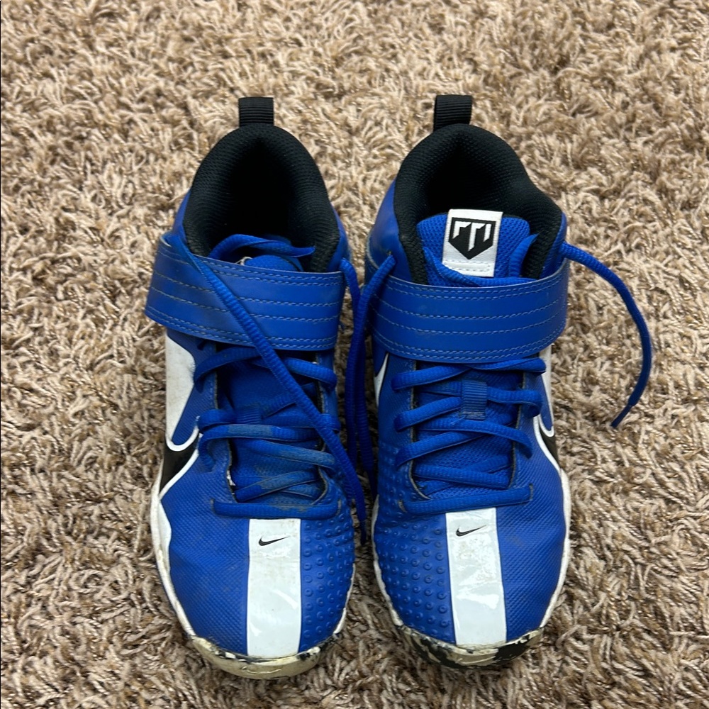 Nike Kids Royal Blue and White cleats - Picture 3 of 5